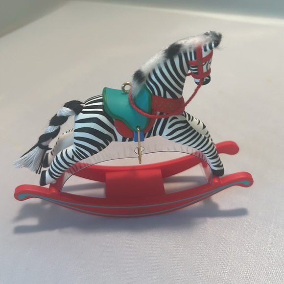 Hallmark Keepsake - Picture 5 of 6